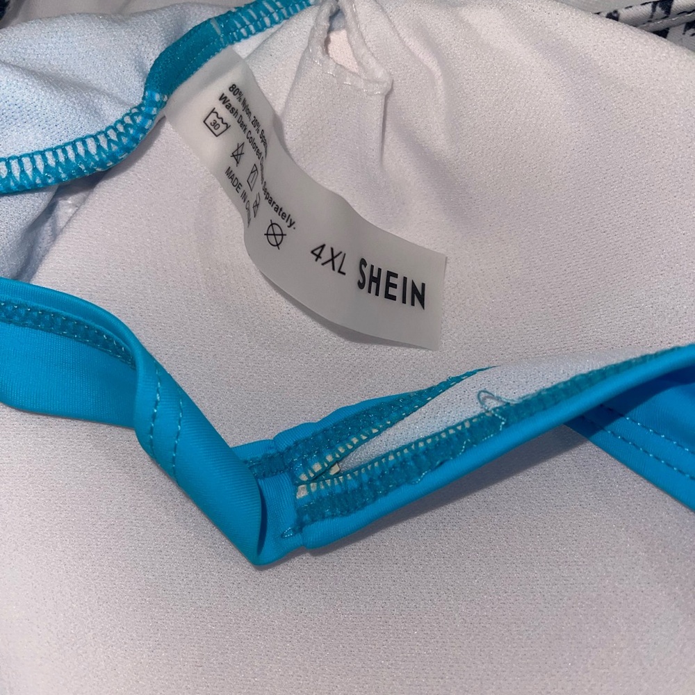 Swimsuits - Picture 4 of 4